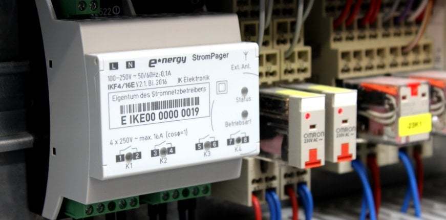 Smart Grid Steuerbox: Mit dem StromPager DX von IK Elektronik zum Smart Meter Gateway